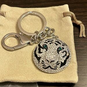New JTV Lion Ring Gold Tone Crystals Enamel Statement Keychain